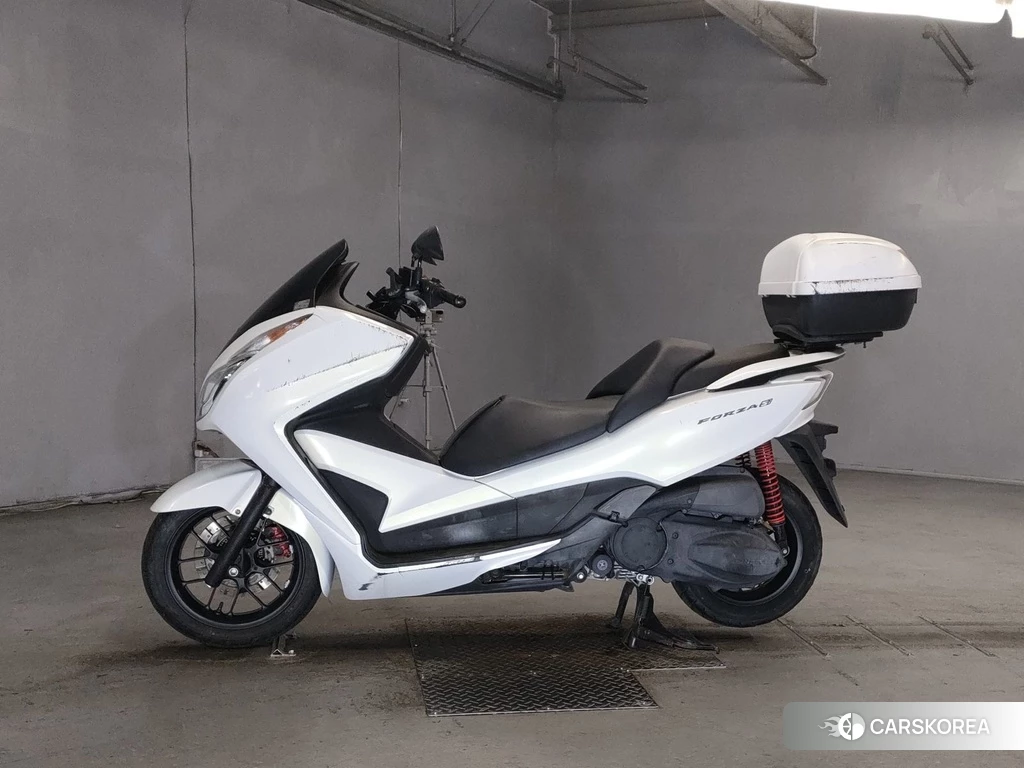 Проданный Honda FORZA 2013 из Японии, фото 2