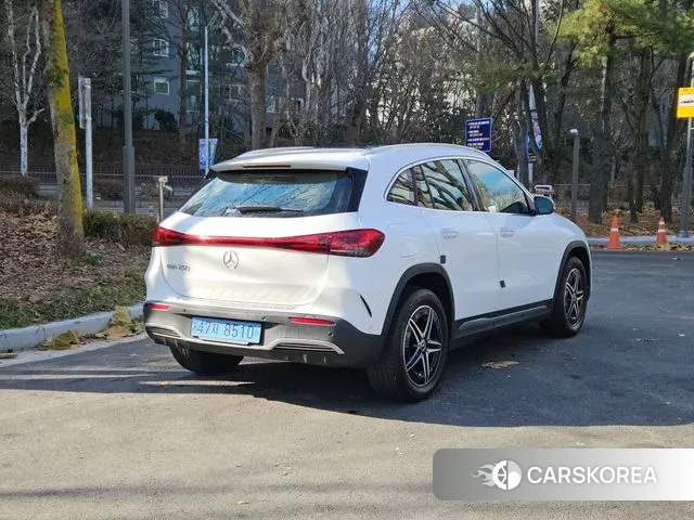 Mercedes-Benz EQA H243 2023 Белый из Кореи, фото 3