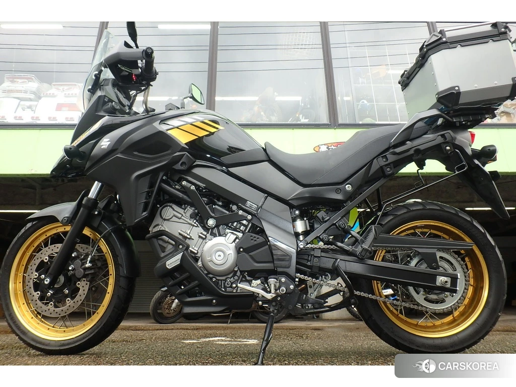 Проданный Suzuki V-STROM 650 DL650 ABS 2021 из Японии
