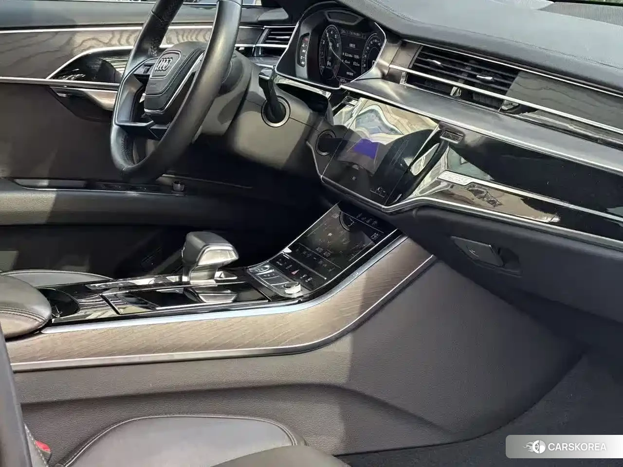 Audi A8 id 4607185 из Китая 8