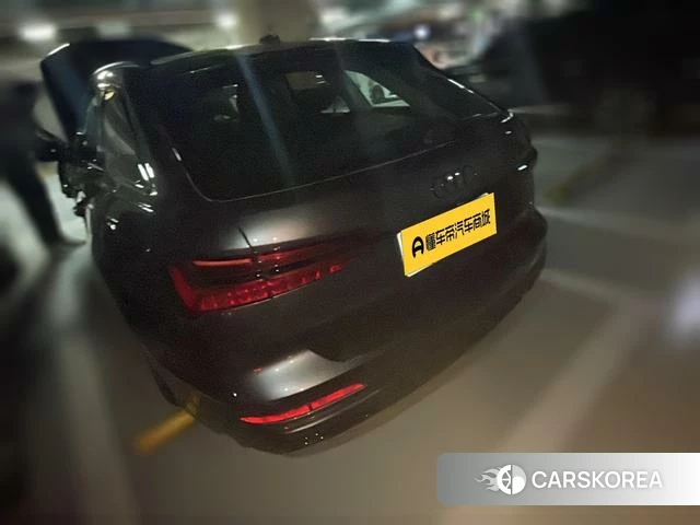Audi A6 (import) 2022 Темно-серый из Китая, фото 2