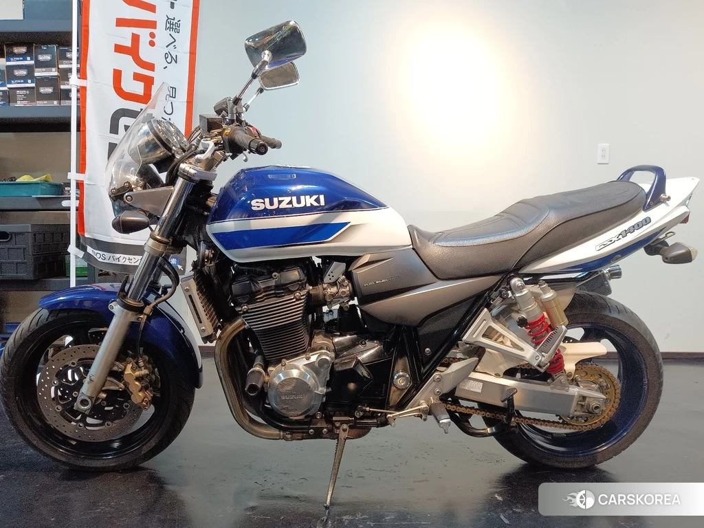 Проданный Ducati MONSTER 696 2010 из Японии