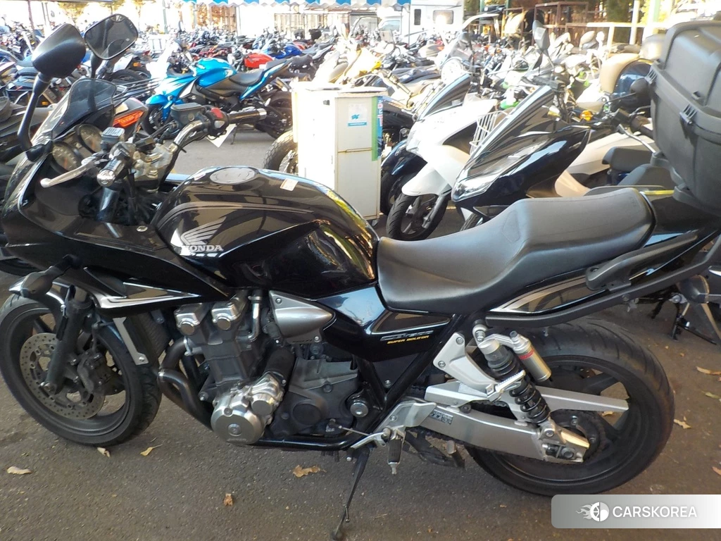 Проданный Honda CB1300SF BOLDOR 2010 из Японии, фото 2