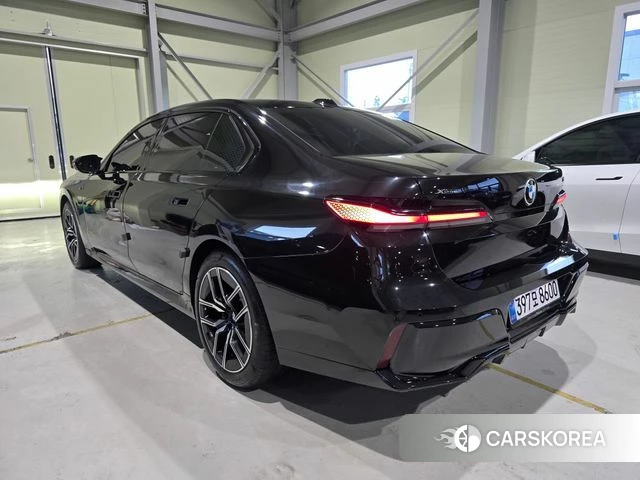 BMW 7 Series (G70) id 4612287 из Кореи 12