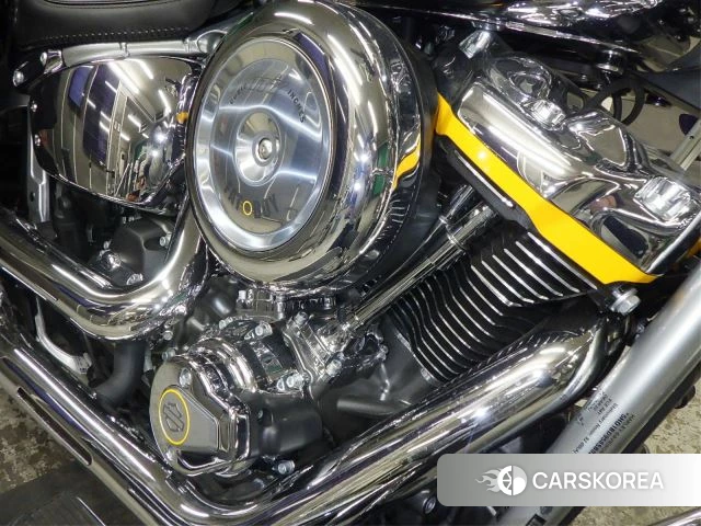 Engine photo