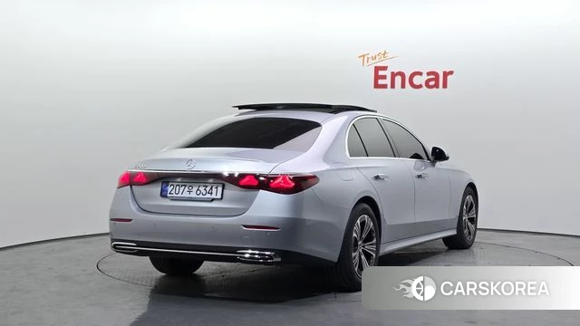 Mercedes-Benz E-Class W214 id 4242843 из Кореи 12