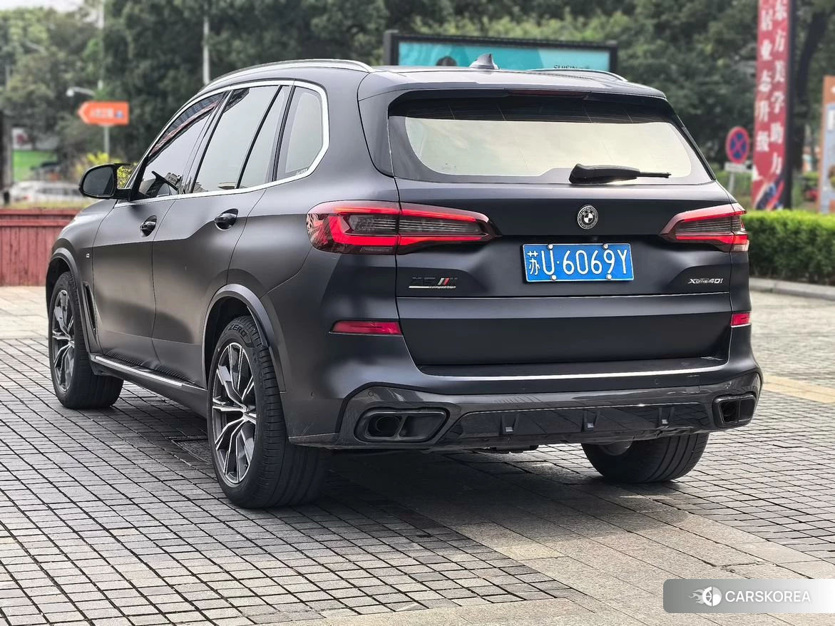 BMW X5 (imported) 2021 Черный из Китая, фото 2