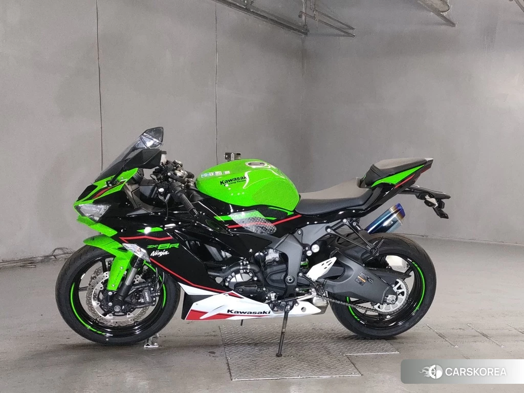 Проданный Kawasaki ZX-6R NINJA 2021 из Японии, фото 2