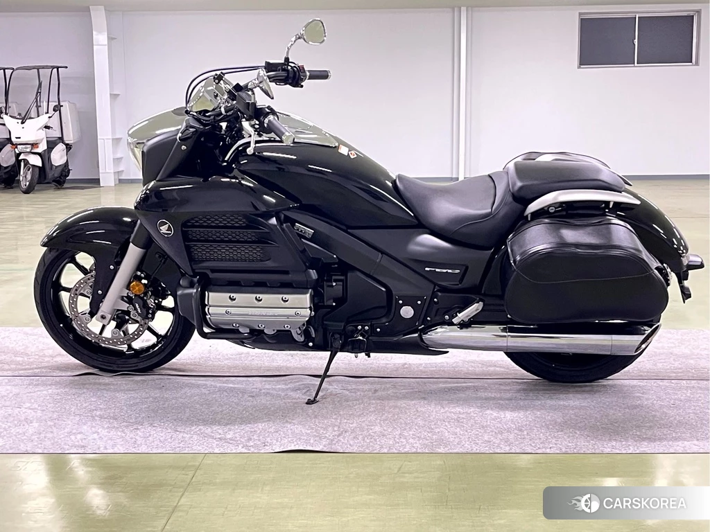 Проданный Honda GL1800 F6C 2014 из Японии, фото 2