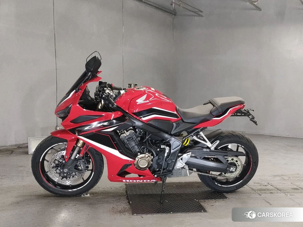 Проданный Honda CBR650R 2021 из Японии