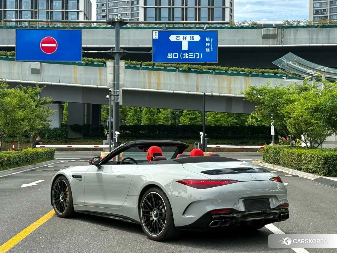 Mercedes-Benz SL-class AMG 2023 Серебристо-серый из Китая, фото 2