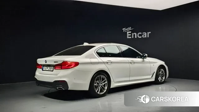 BMW 5 Series (G30) id 3765904 из Кореи 12