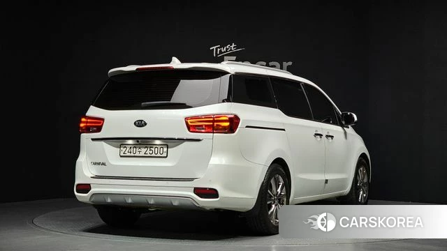 Kia The New Carnival id 3899001 из Кореи 12