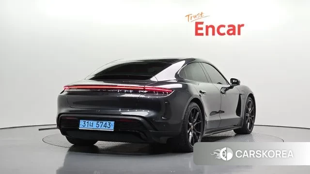 Porsche Taycan id 3305773 из Кореи 12