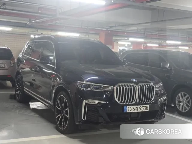 BMW X7 (G07) 2022 Черный из Кореи, фото 3