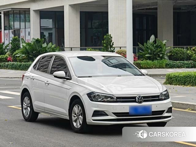 Volkswagen Polo 2023 Белый из Китая, фото 4
