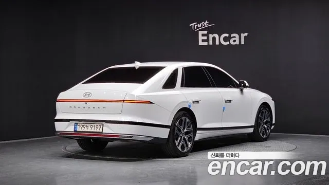 Hyundai Grandeur Hybrid (GN7) id 2873814 из Кореи 12