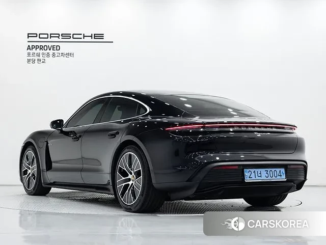 Porsche Taycan id 3383172 из Кореи 11