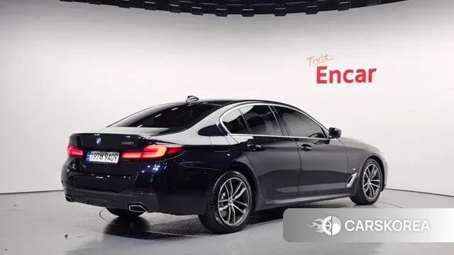 BMW 5 Series (G30) id 3372463 из Кореи 12