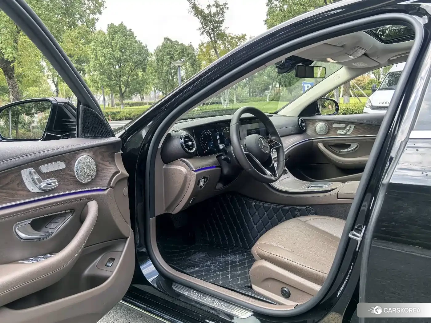 Mercedes-Benz E-Class id 4659885 из Китая 12