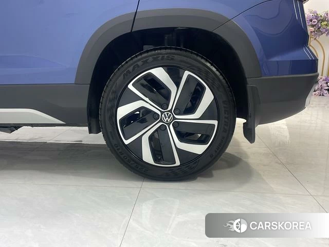 Volkswagen Tuyue id 3890871 из Китая 12