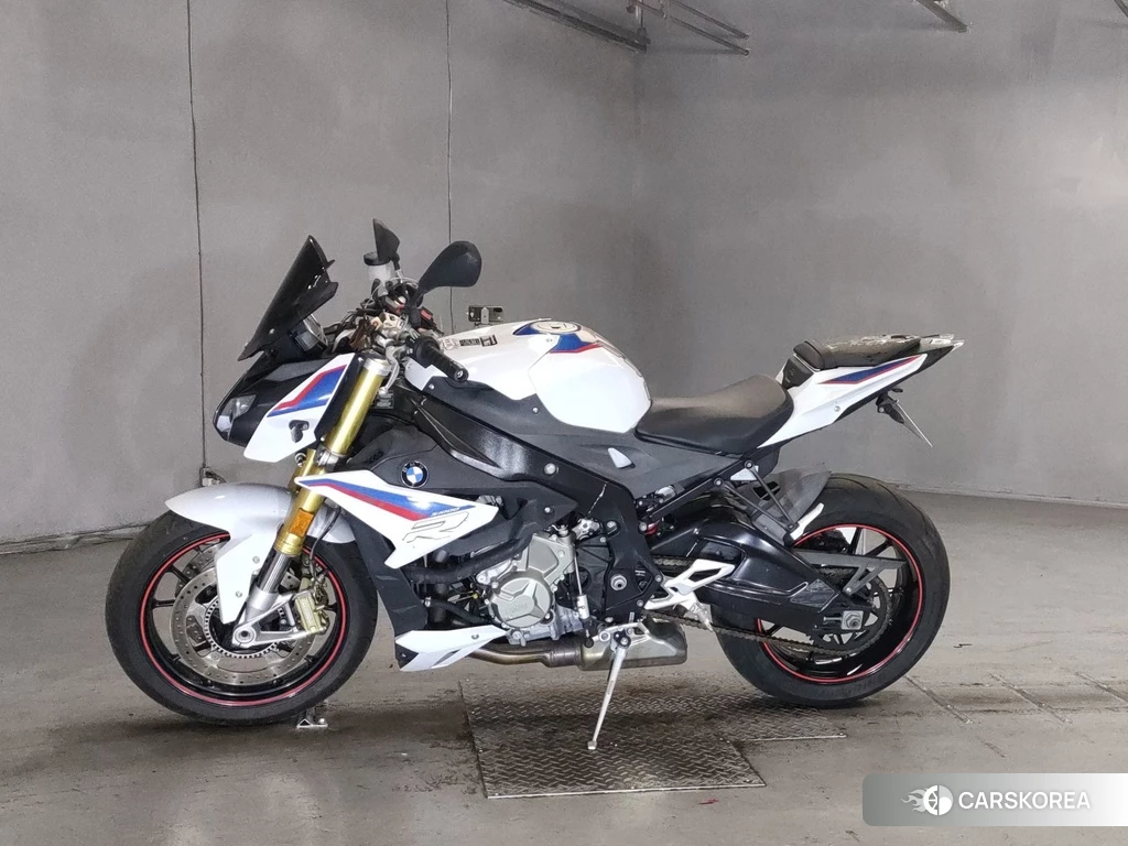Проданный BMW S1000R 2017 из Японии, фото 2