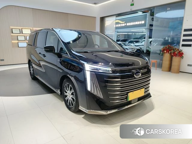 GAC Trumpchi Trumpchi E9 PHEV id 3920499 из Китая 11