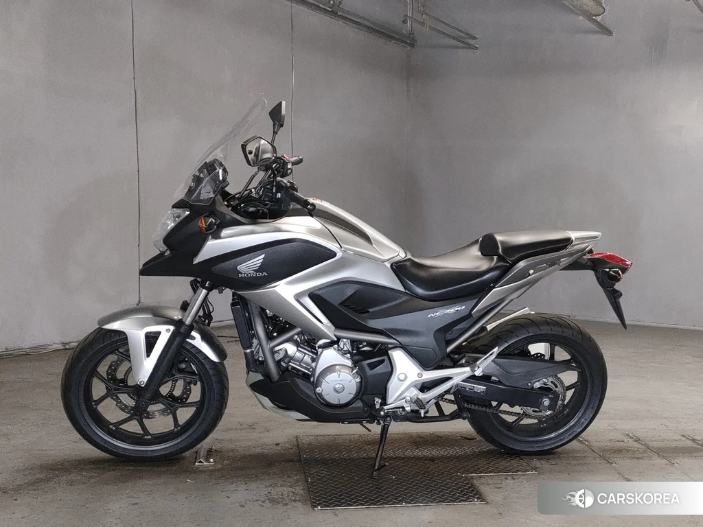 Проданный Honda NC700X DCT 2013 из Японии, фото 2
