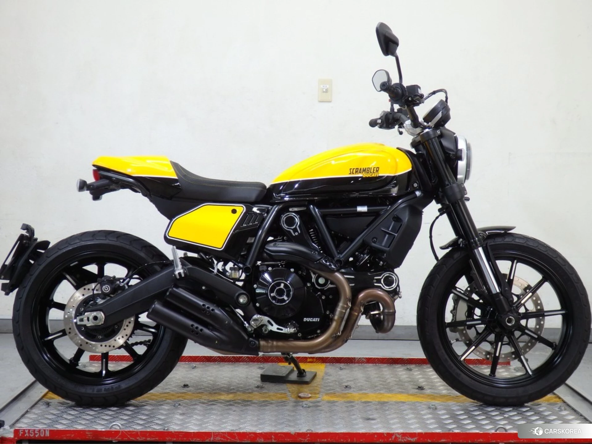 Ducati SCRAMBLER FULL THROTTLE id 3951838 из Японии 12
