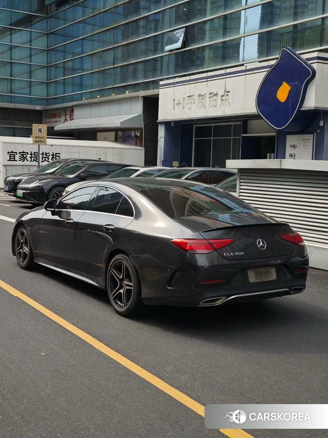 Mercedes-Benz CLS 2022 Темно-серый из Китая, фото 2