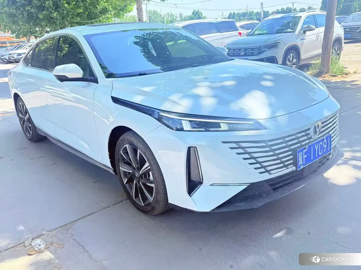 Chang'an Yidong 2025 Белый из Китая, фото 2