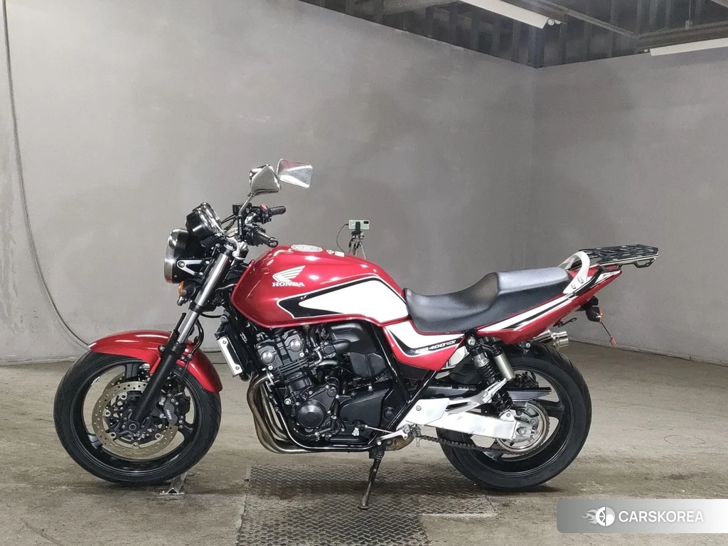 Проданный Honda CB400SF 2010 из Японии, фото 2