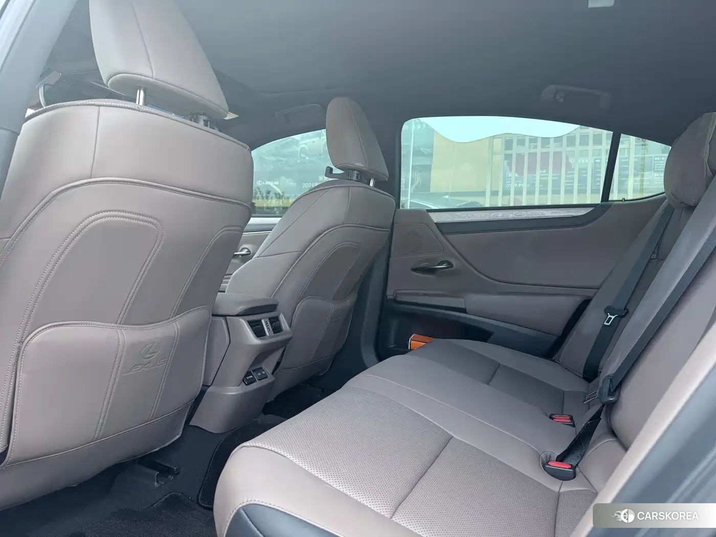 Lexus ES id 4578239 из Китая 8