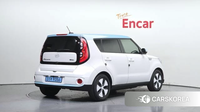 Kia Soul EV id 3912018 из Кореи 12