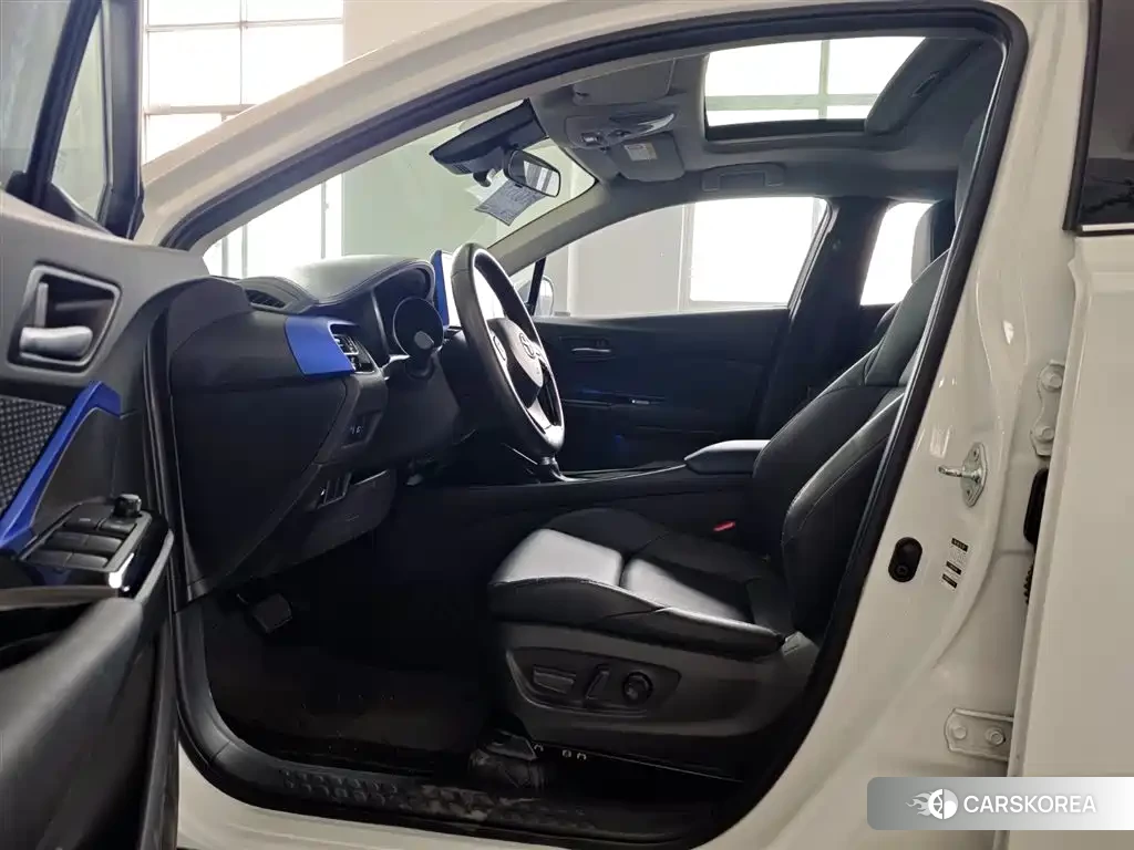 Toyota C-HR id 4601013 из Китая 12