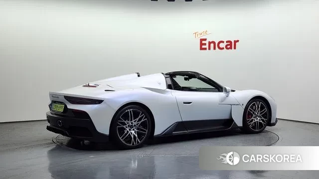 Maserati MC20 id 3180025 из Кореи 12