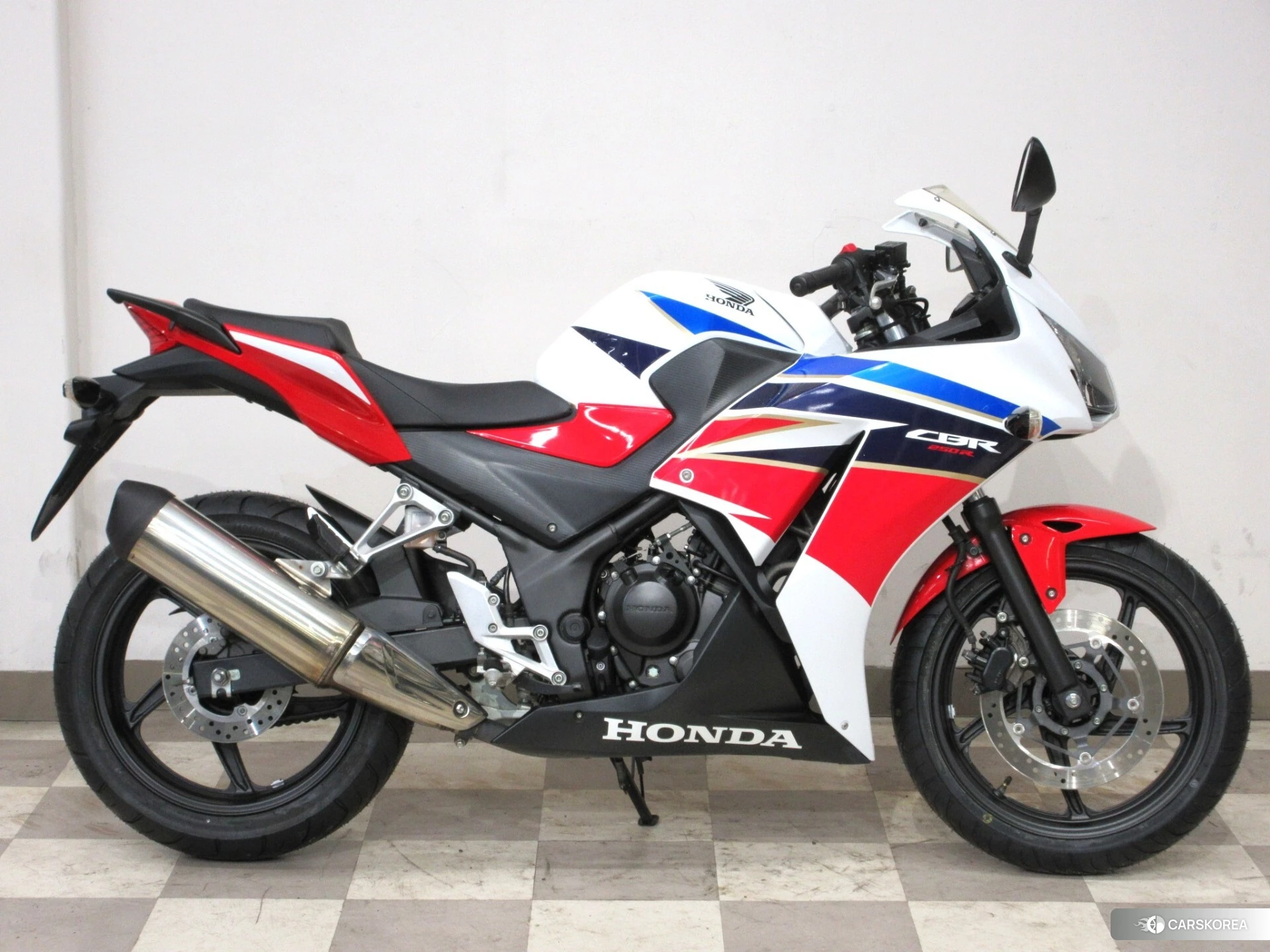 Honda CBR250R id 3947907 из Японии 12