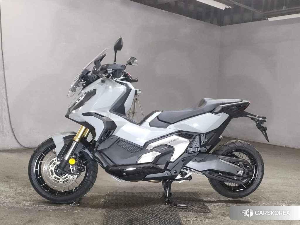 Проданный Honda X-ADV 750 id 4176769 из Японии