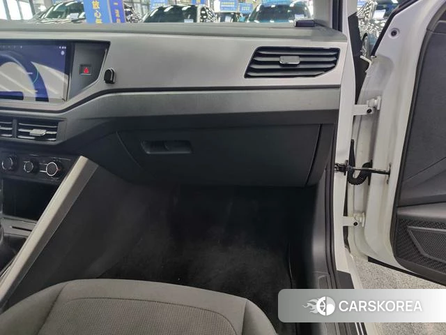 Volkswagen Polo id 4261338 из Китая 10