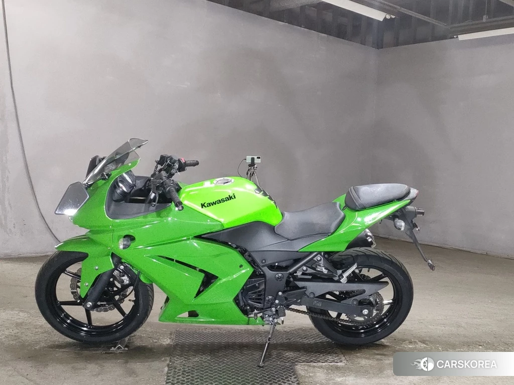 Проданный Kawasaki NINJA 250R id 4159341 из Японии, фото 2