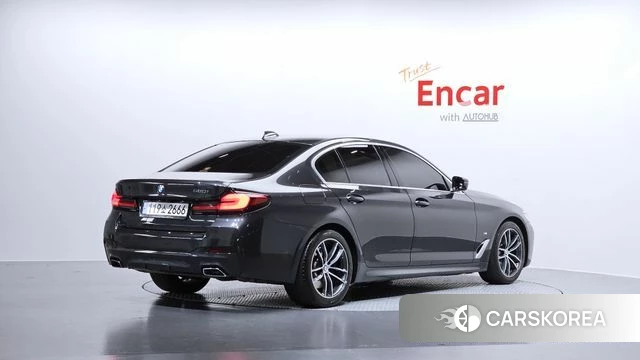 BMW 5 Series (G30) id 3964890 из Кореи 12