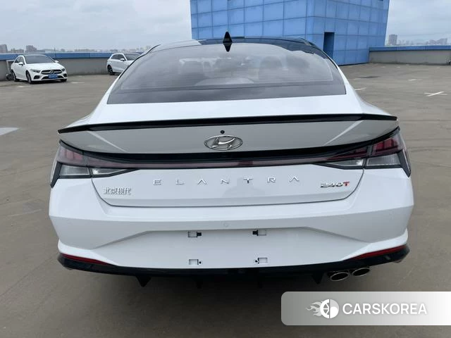 Hyundai Elantra id 4276221 из Китая 10