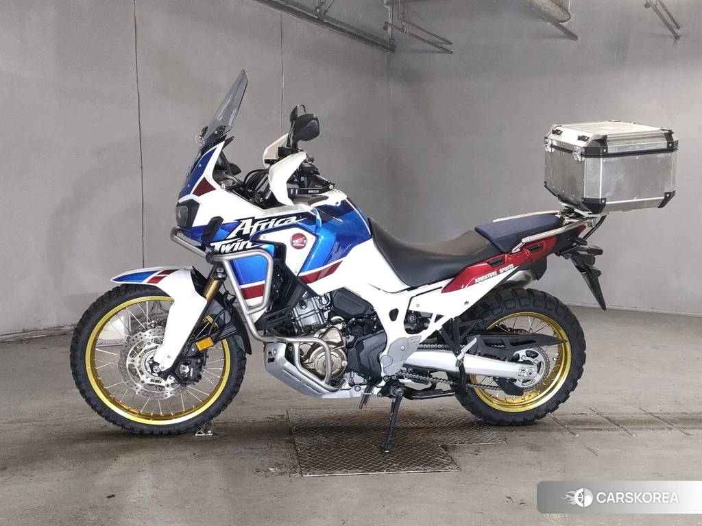 Проданный Honda CRF1000L AFRICA TWIN ADV DCT 2019 из Японии