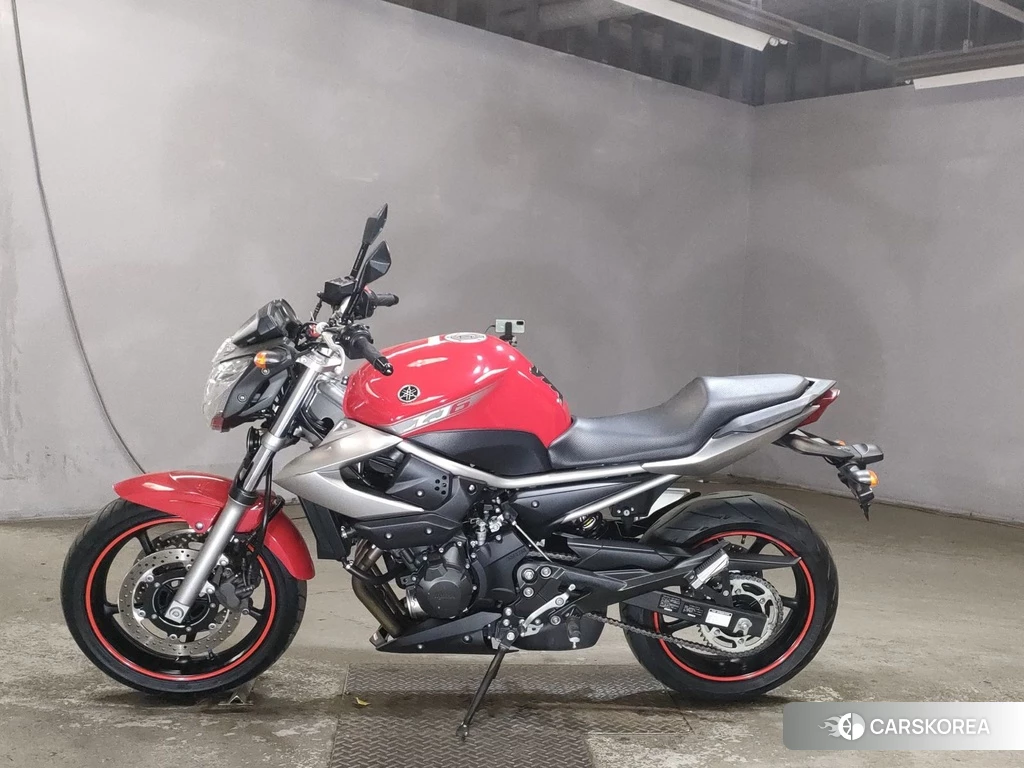 Проданный Yamaha XJ6N 2013 из Японии, фото 2