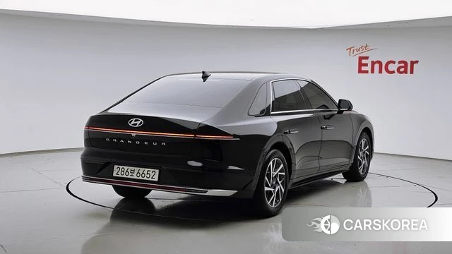 Hyundai Grandeur (GN7) id 4308333 из Кореи 12
