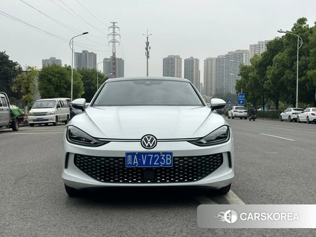 Volkswagen Lingdu 2025 Белый из Китая, фото 3