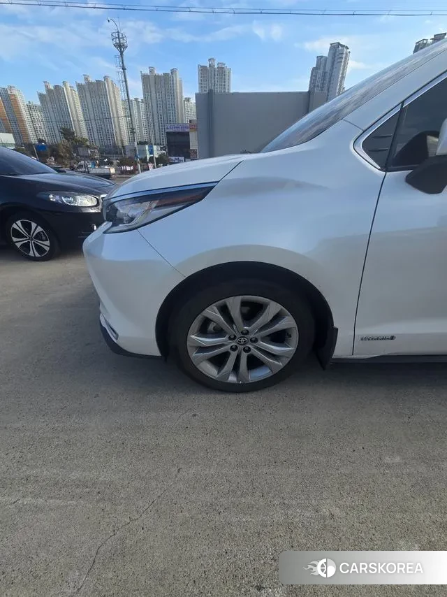 Toyota Sienna 4th Generation 2021 Белый из Кореи, фото 4