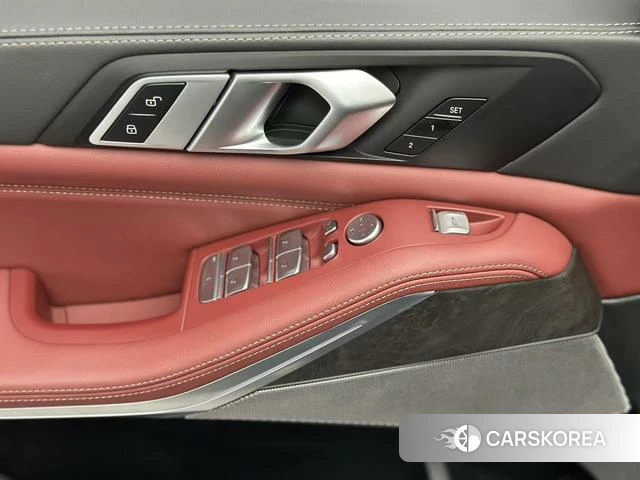 BMW X5 id 4299542 из Китая 8