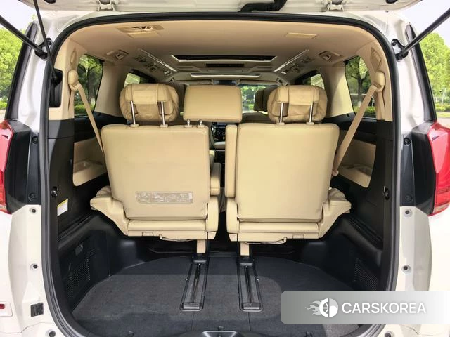 Toyota Elfa id 4365664 из Китая 7