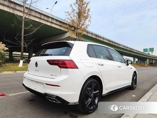 Volkswagen Golf 2025 Белый из Китая, фото 2